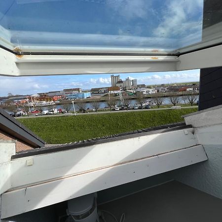 Hotel Tum Stueuermann Busum Bagian luar foto