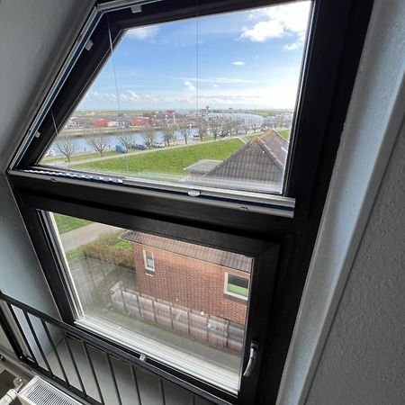 Hotel Tum Stueuermann Busum Bagian luar foto