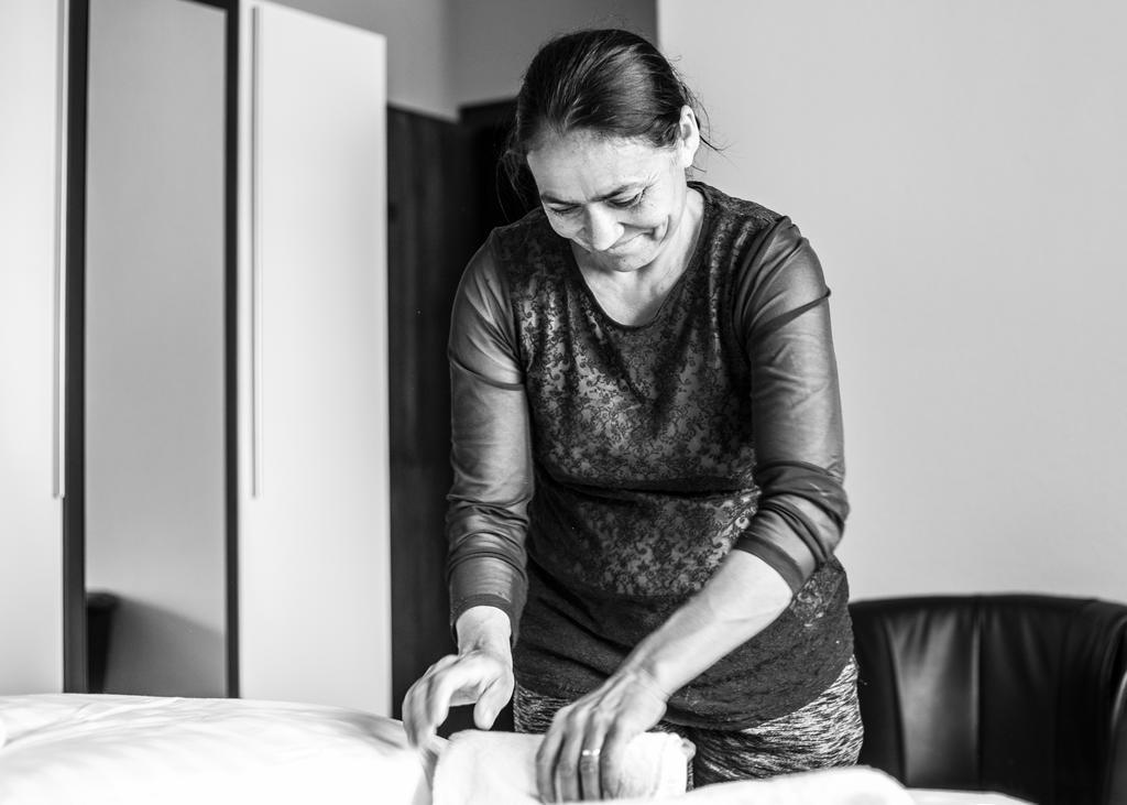 Hotel Tum Stueuermann Busum Bagian luar foto